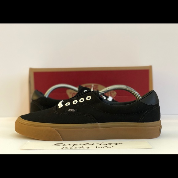 vans era gum black